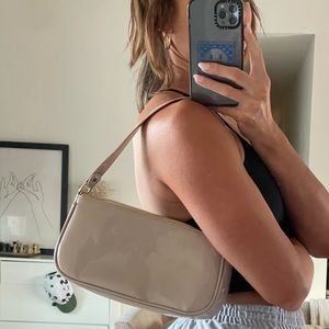 Nude 90s style shoulder bag
